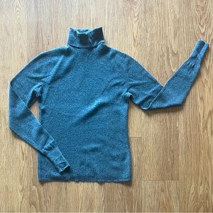 TSE Cashmere & Silk Gray Turtleneck